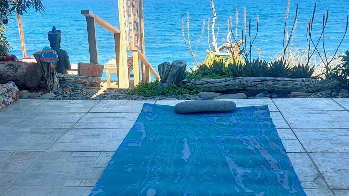 Pomos House | Where the Magic of the Mountains meets the Sound of the Sea