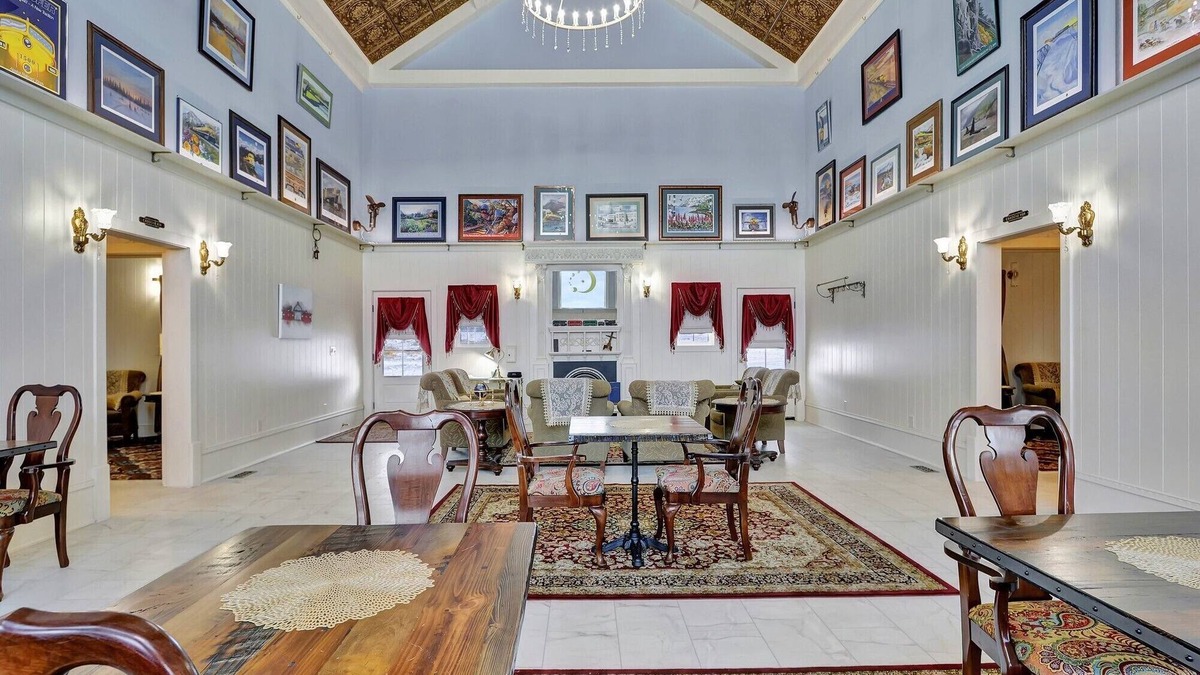 Anchorage Bed & Breakfast | Whimsy Station
