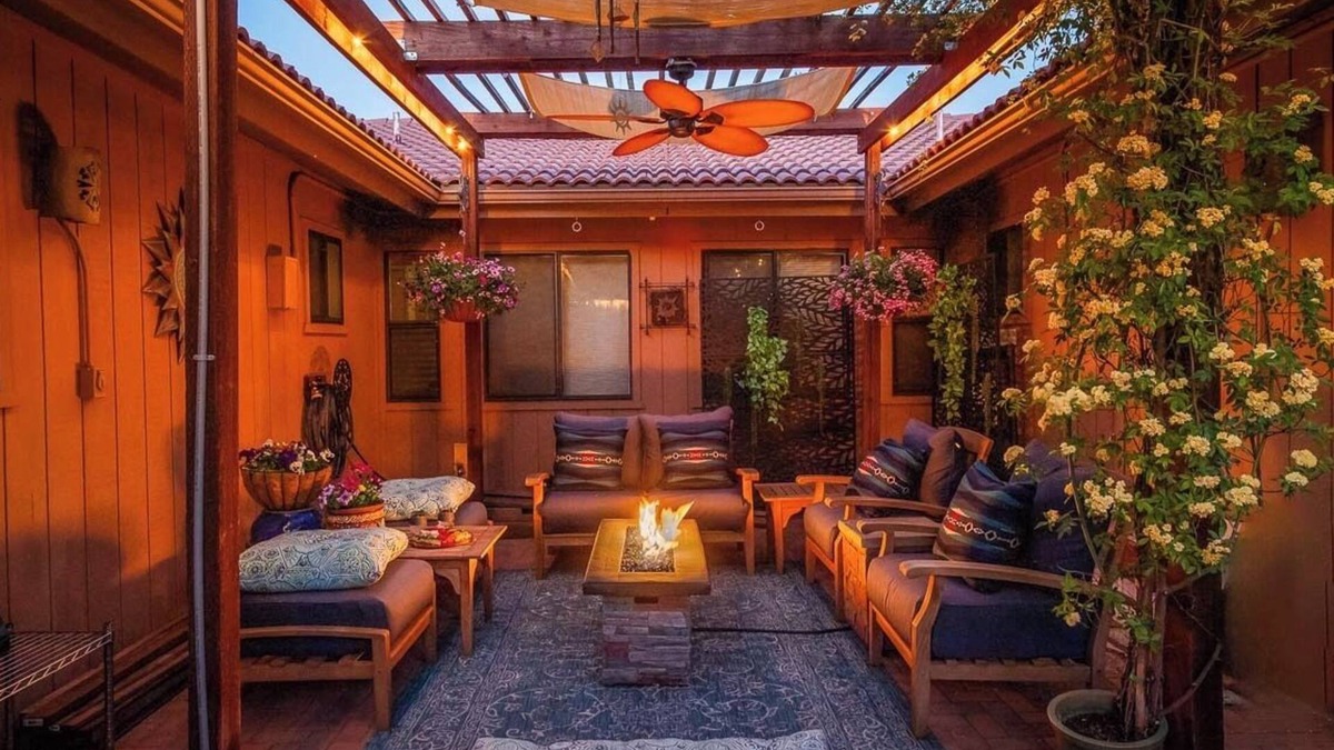 Uptown Sedona Bed & Breakfast | Whispering Creek B&B