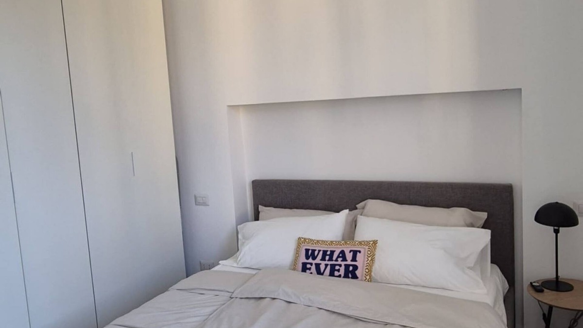 Porta Genova Apartment | Whispering Naviglio Nest