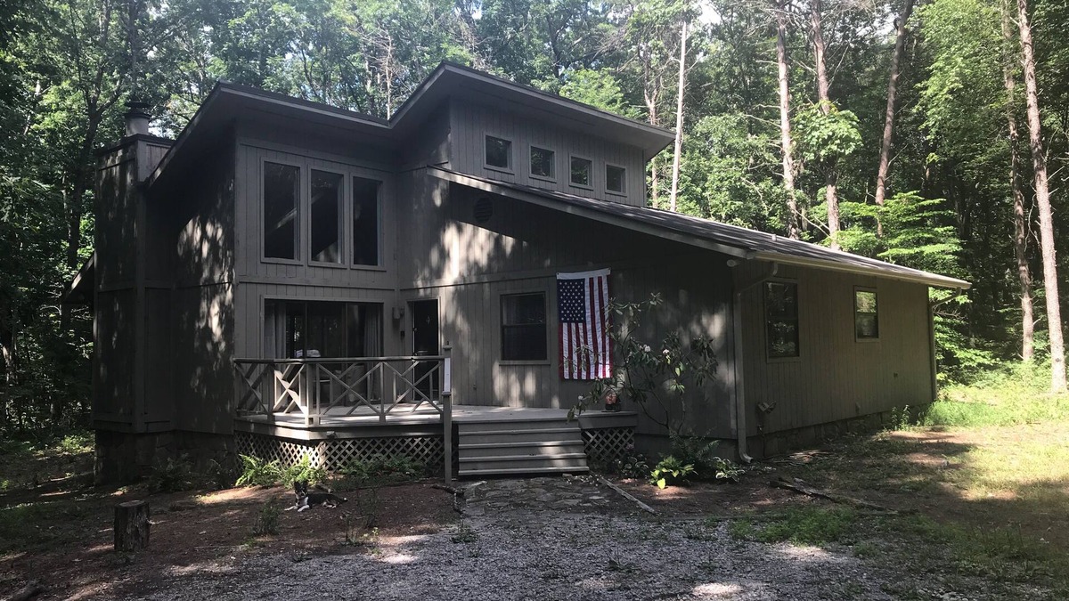 Clifftops House | Whispering Oaks cabin