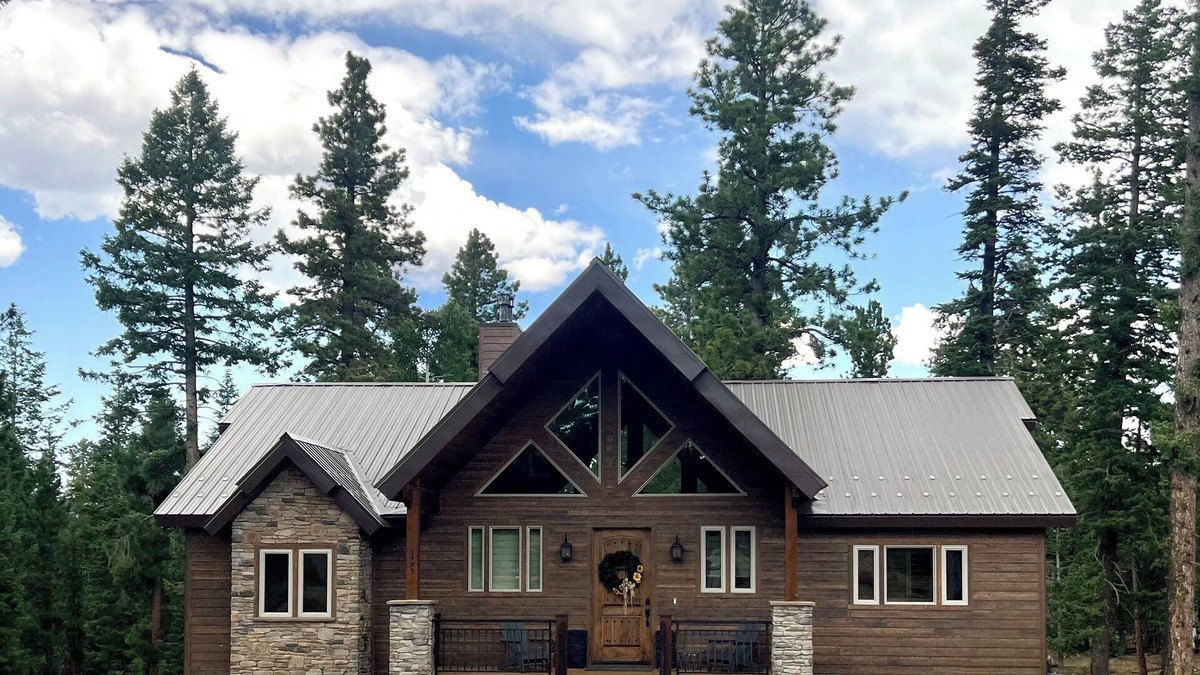 Duck Creek Village Cabin | Whispering Pines Luxury Cabin in Duck Creek Village