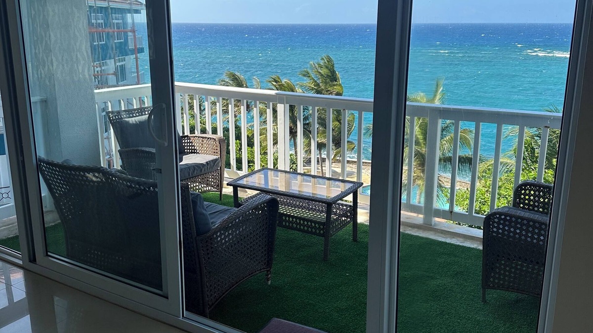 Epworth Villa | Whispering seas villa