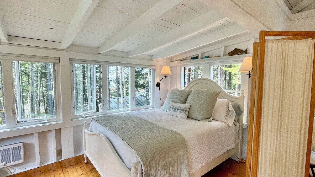Spruce Head Cottage | Whispering Spruces; Cozy Studio with Queen Bed & Water Access