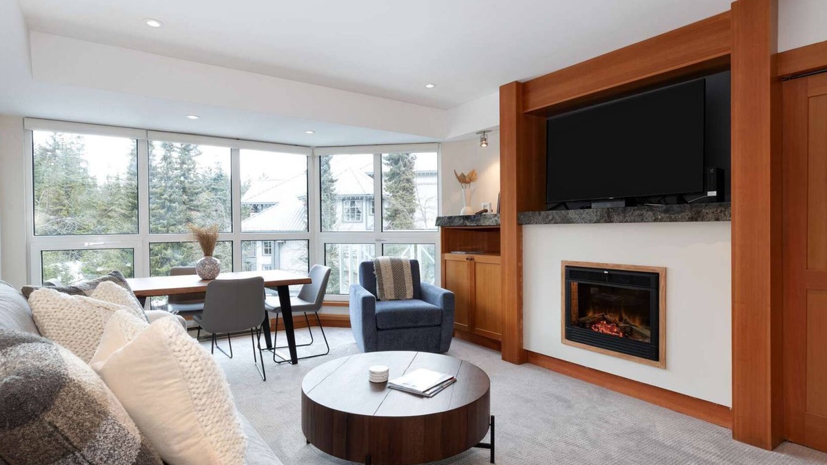 Blackcomb Hotel | Whistler - Le Chamois - 1 Bedroom #210