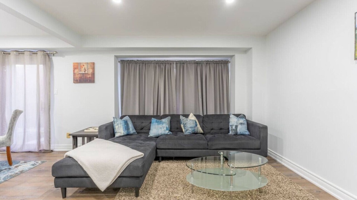 Whitby House | Whitby Family Retreat Comfort and Convenience