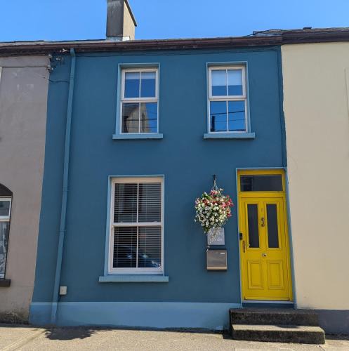 Sligo Apartment | White Birds Townhouse in Sligo Town Center