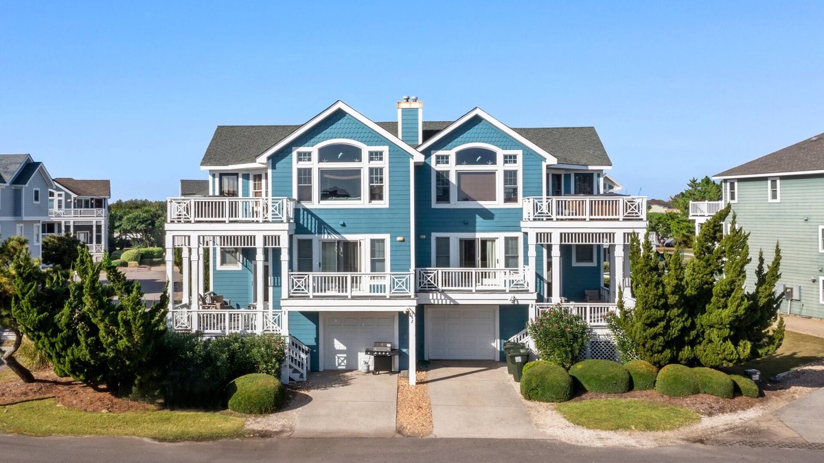 Buck Island House | White Dolphin: Hot Tub | Rec Room | Pool Access