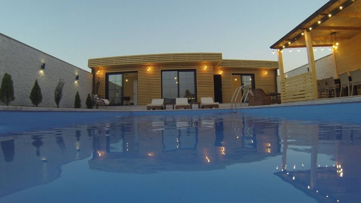 Agveran Villa | White Garden Aghveran