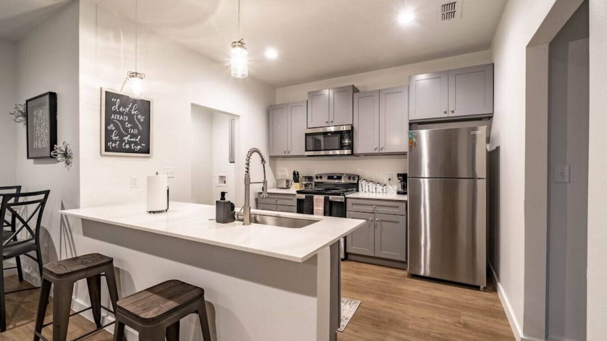 North by Northwest House | White Haus - 3BR/3BA - New Construction