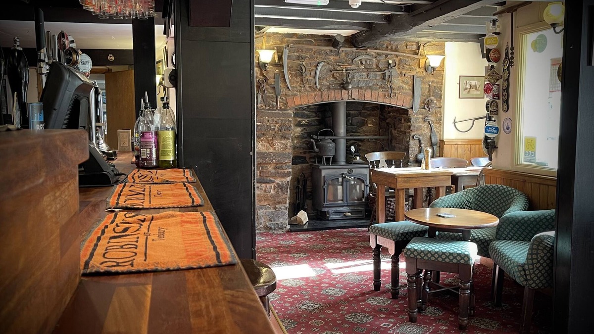 Clun Hotel | White Horse Inn Clun