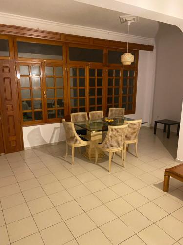 Loutraki House | White House