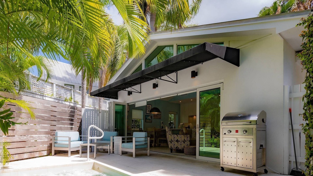 White Street Gallery District House | White Ibis: Charming 2BR Key West Home, Pool, Ideal for Downtown & Beach Fun, Dog-Friendly Retreat!