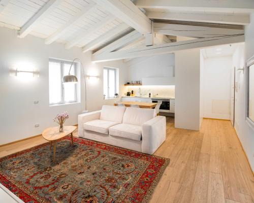 Crema Apartment | White Moon crema & Parking