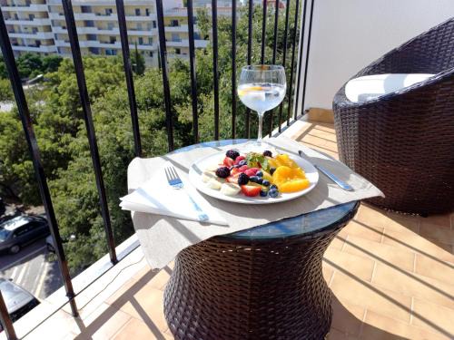 Ameijeira Apartment | white pearl apartment central confy spacious