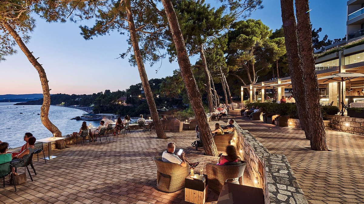 Lassi Hotel | White Rocks Hotel Kefalonia
