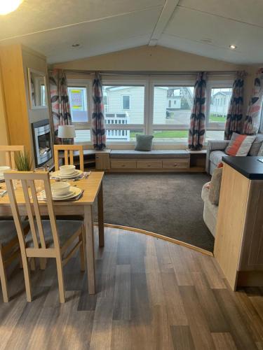 St George Resort | Whitehouse Leisure Park N&V Caravan Hire
