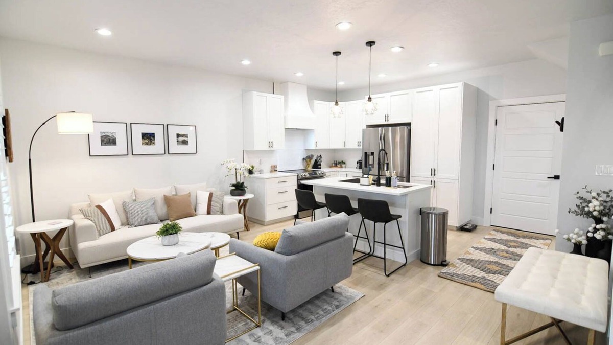 Veterans Park House | Whitewater Getaway-Charming 3-bedroom townhome with WiFi, AC in brilliant Boise