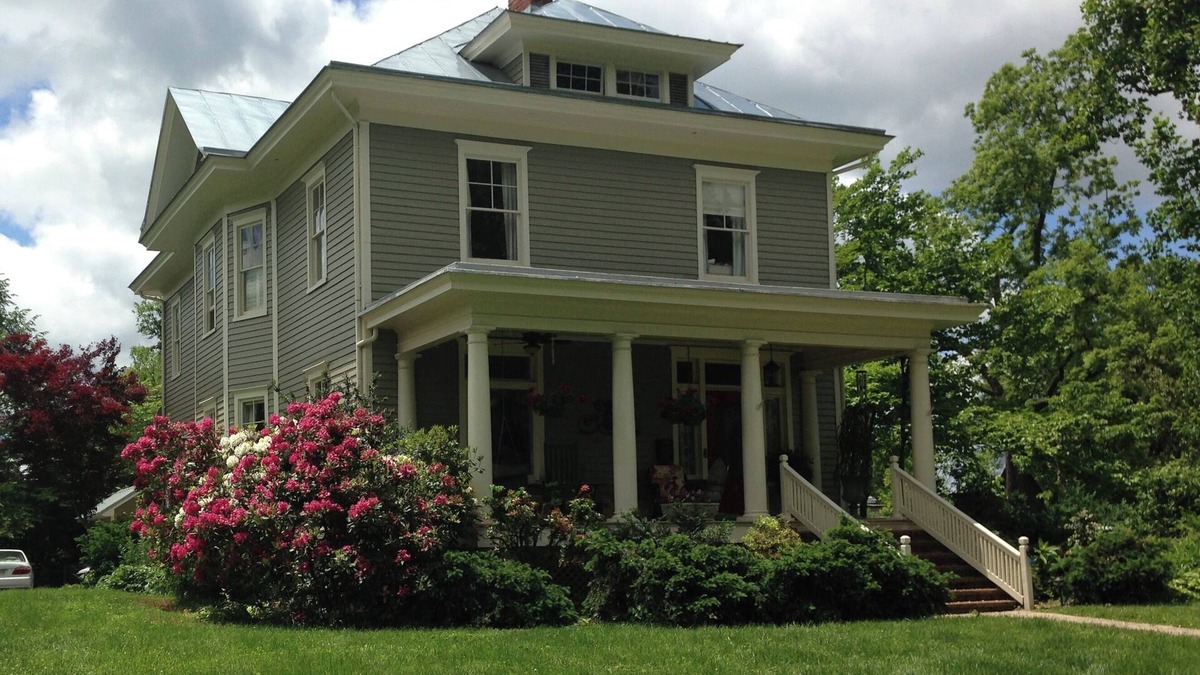 Lexington House | Whitewood Hall in Historic Downtown Lexington, Virginia