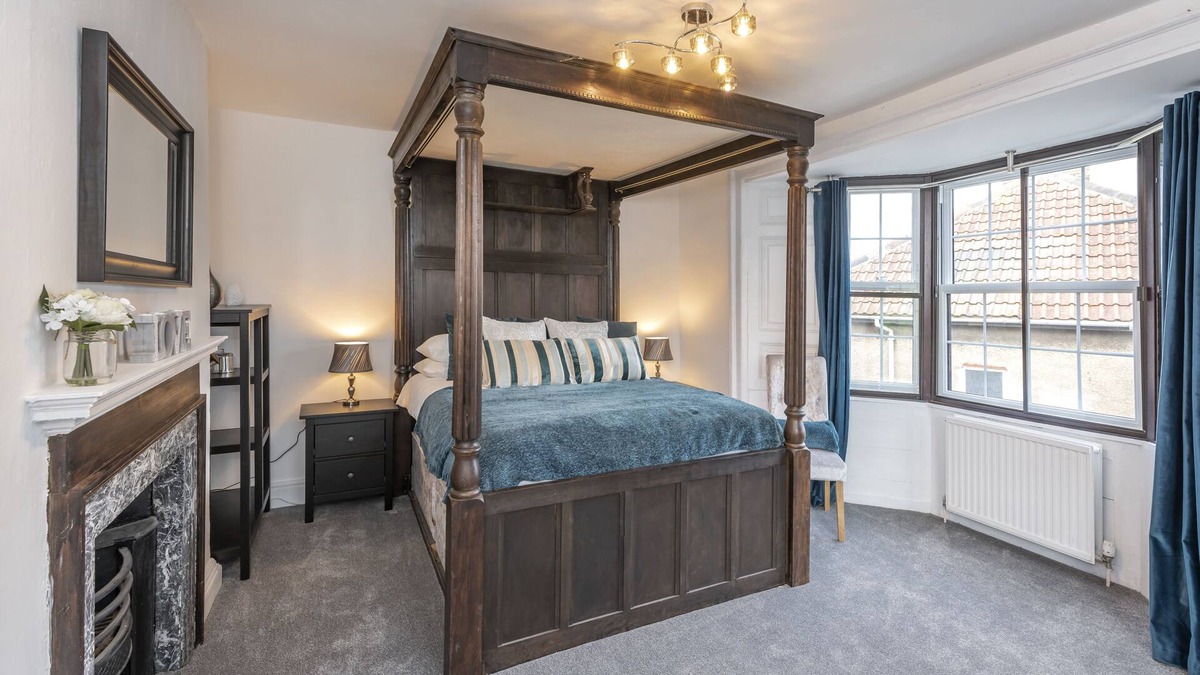 Chelwood House | Whitley House, Country Character house