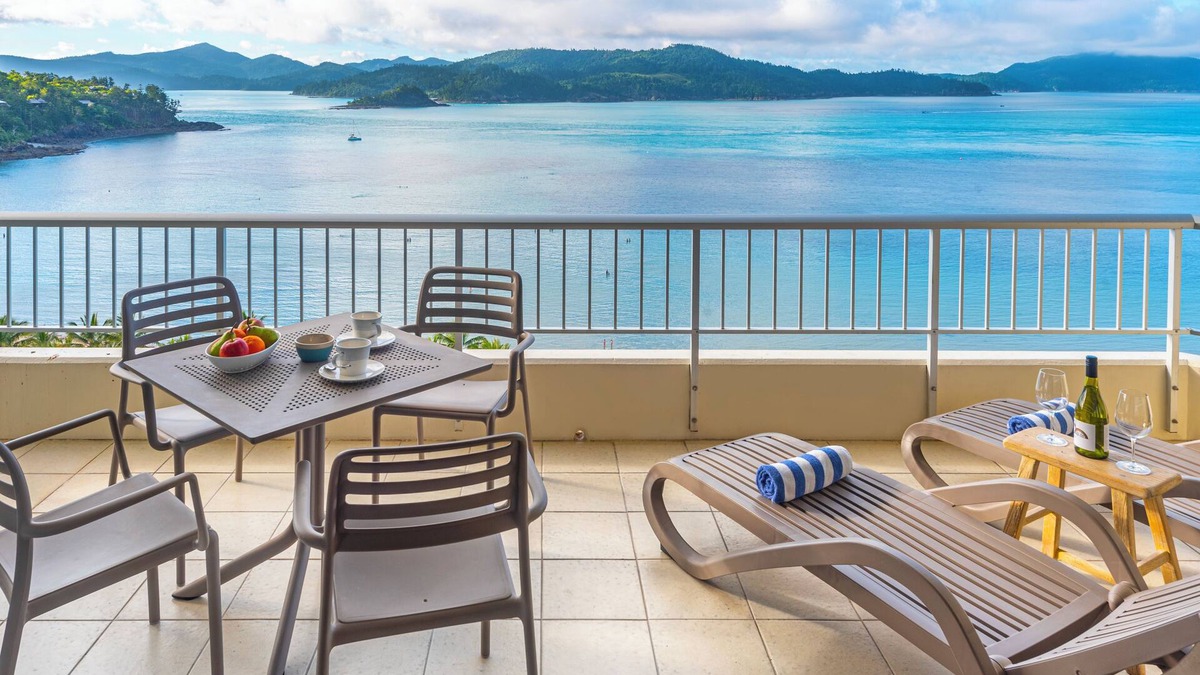 Hamilton Island Apartment | Whitsunday West Apartment 1303