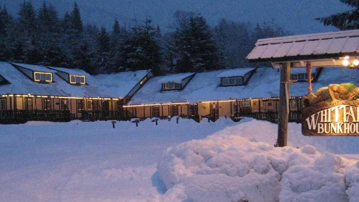 Ashford Hotel | Whittaker's Motel & Historic Bunkhouse