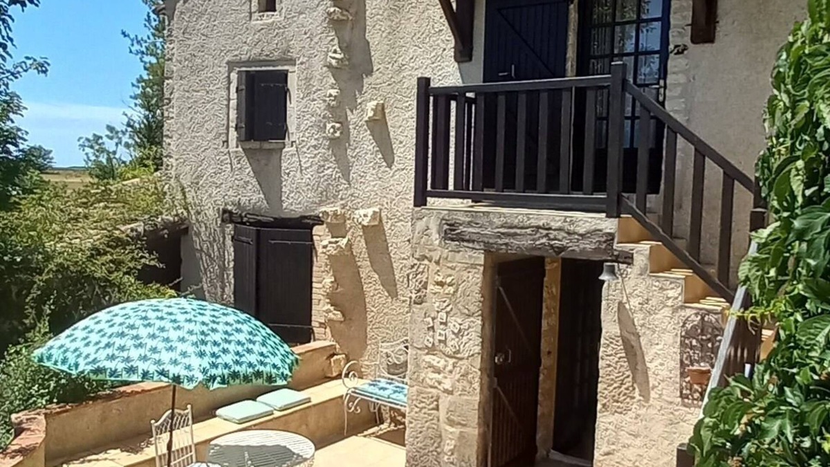 Souel House | Whole cozy country cottage in South of France.