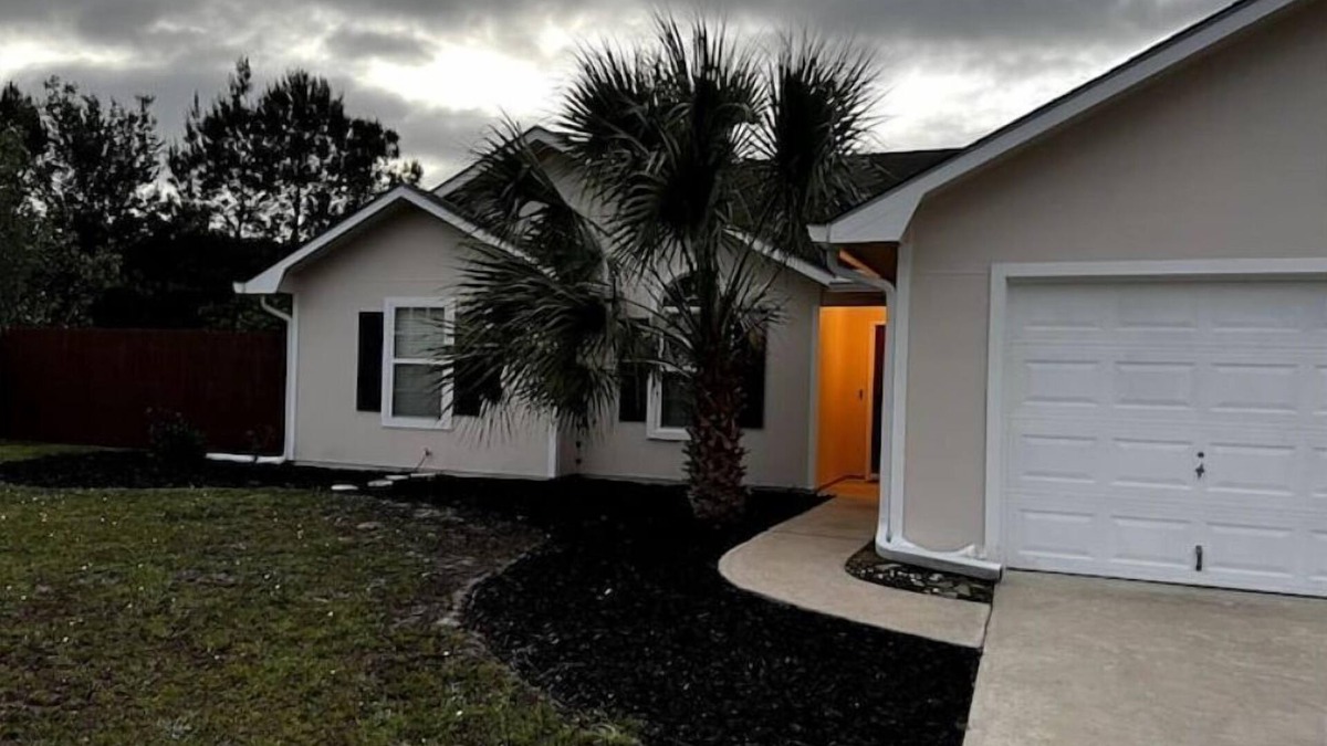 Kingsland House | Whole house Lakevw quiet NBHD near base.