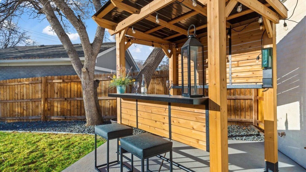 Jewell Heights - Hoffman Heights House | Whole House Relaxing Oasis by Fitzsimmons Campus.