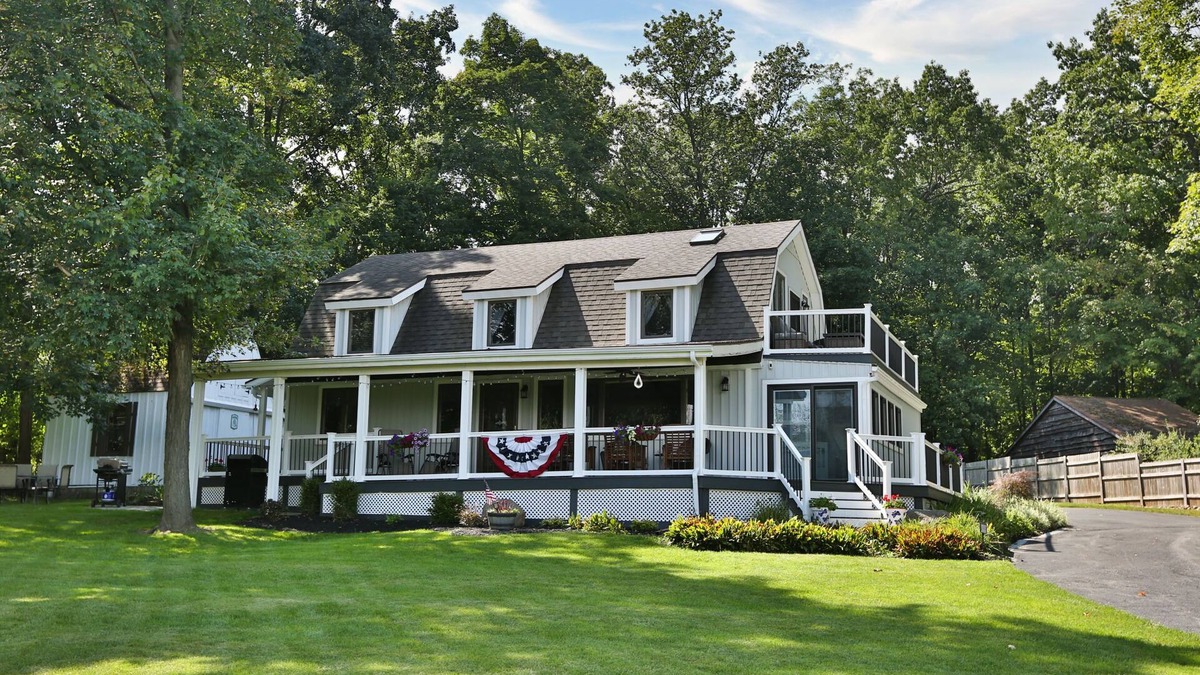 Canandaigua House | Whole House, Scenic Post and Beam Home Overlooking Canandaigua Lake! Sleeps 10