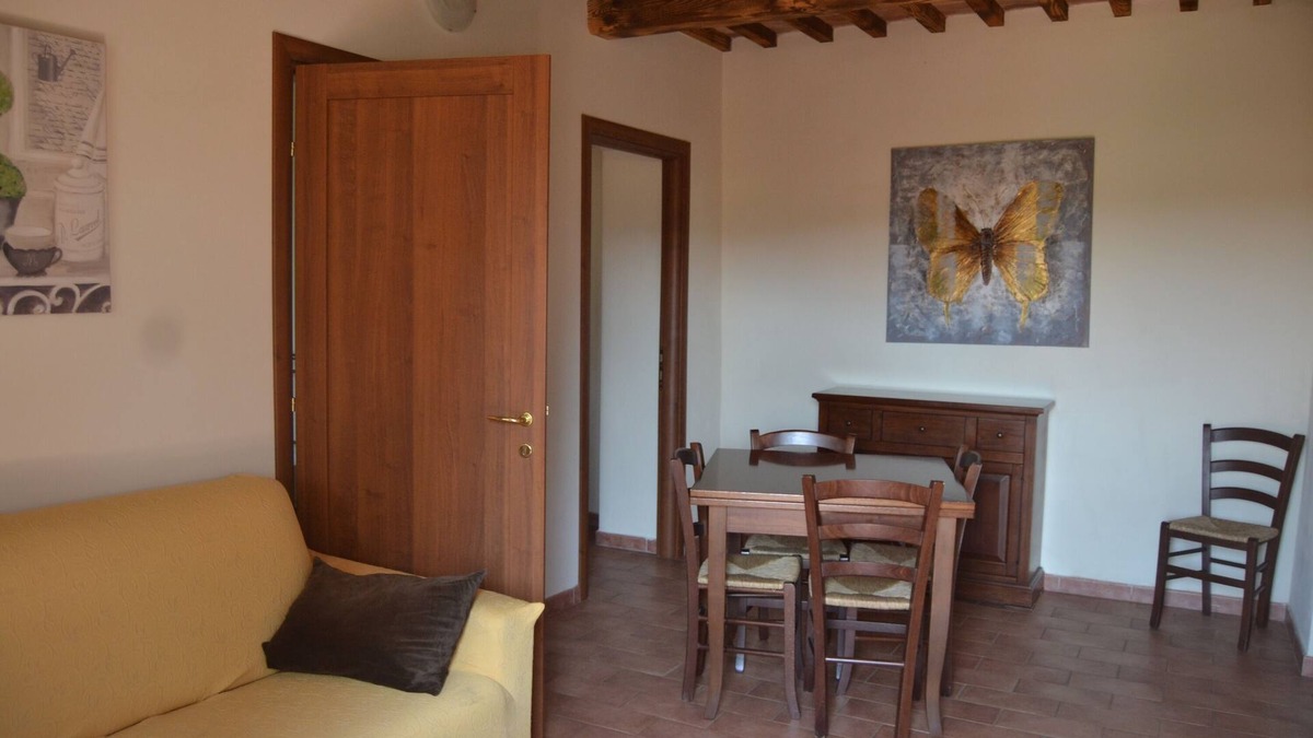 Casalappi Apartment | WIDE APARTMENT WITH PRIVATE GARDEN, POOL, TENNIS, 8KM FROM THE SEA