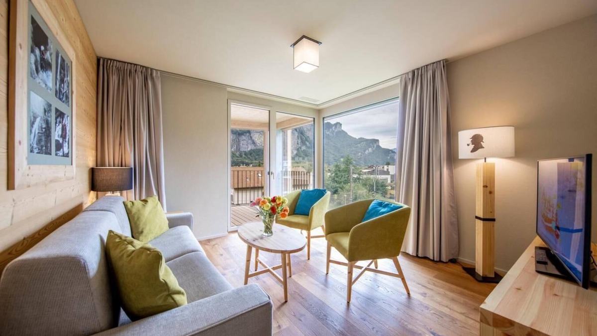 Meiringen Apartment | Wifi, sauna, terrace, balcony, tv, ski locker, 46m², Meiringen-Hasliberg