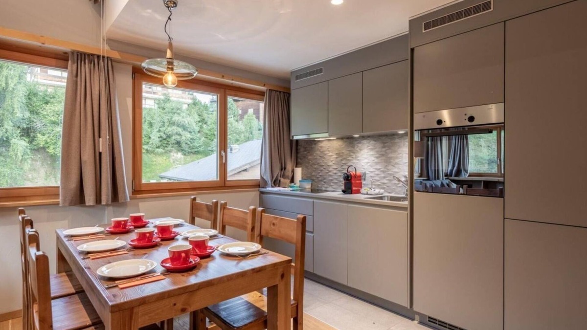 Vercorin Apartment | Wifi, ski-in/ski-out & foot of the slopes, sauna, hammam, tv, ski locker, 78m², Vercorin