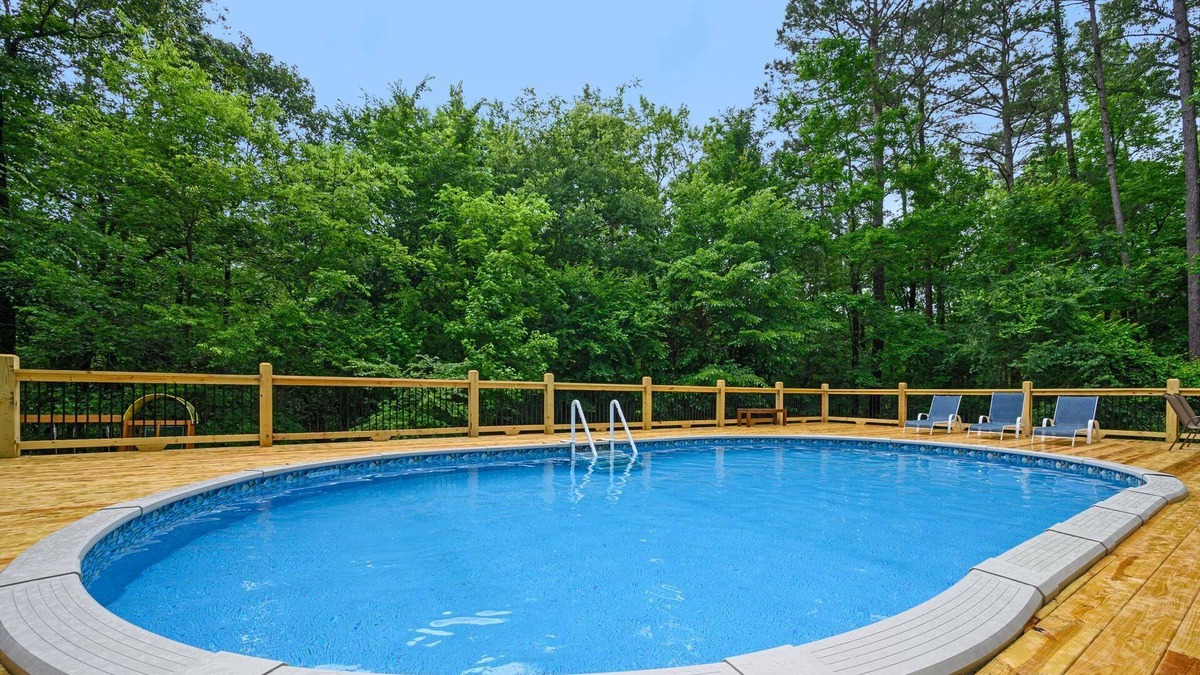 Broken Bow Cabin | Wild Oasis Lodge: 4BR,4.5BA, Sleeps 12 + Game Room and Theatre Room