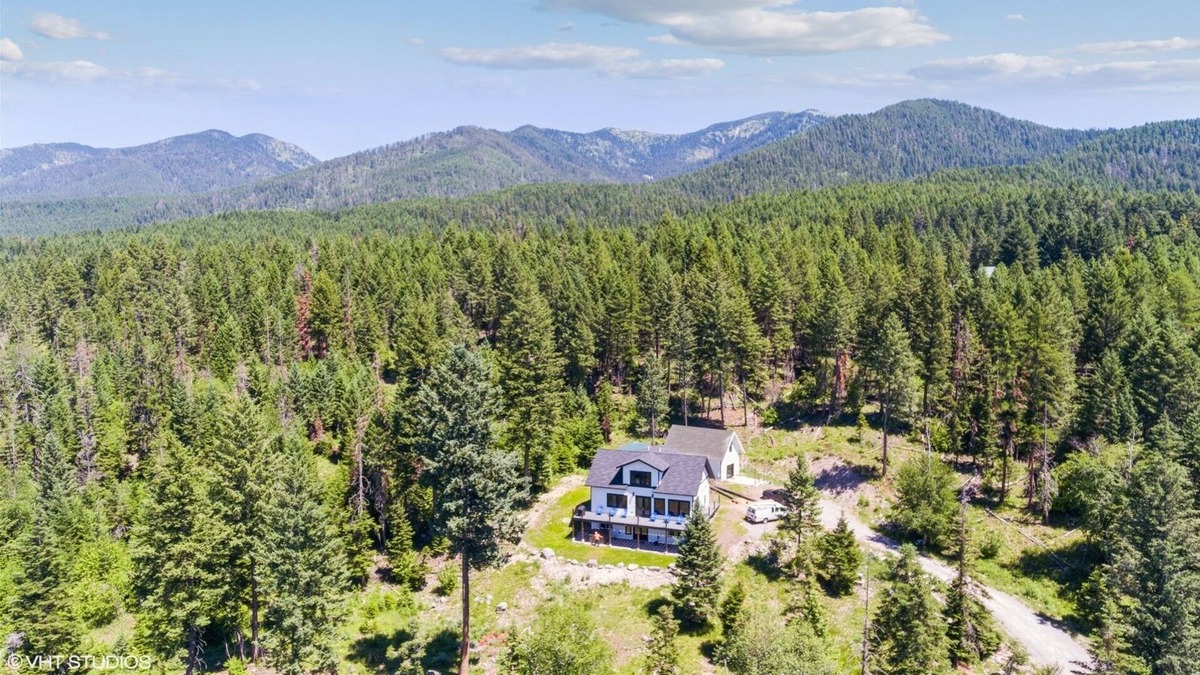 Kalispell House | Wilderness Retreat-Gorgeous home on 5+ acres with amazing views