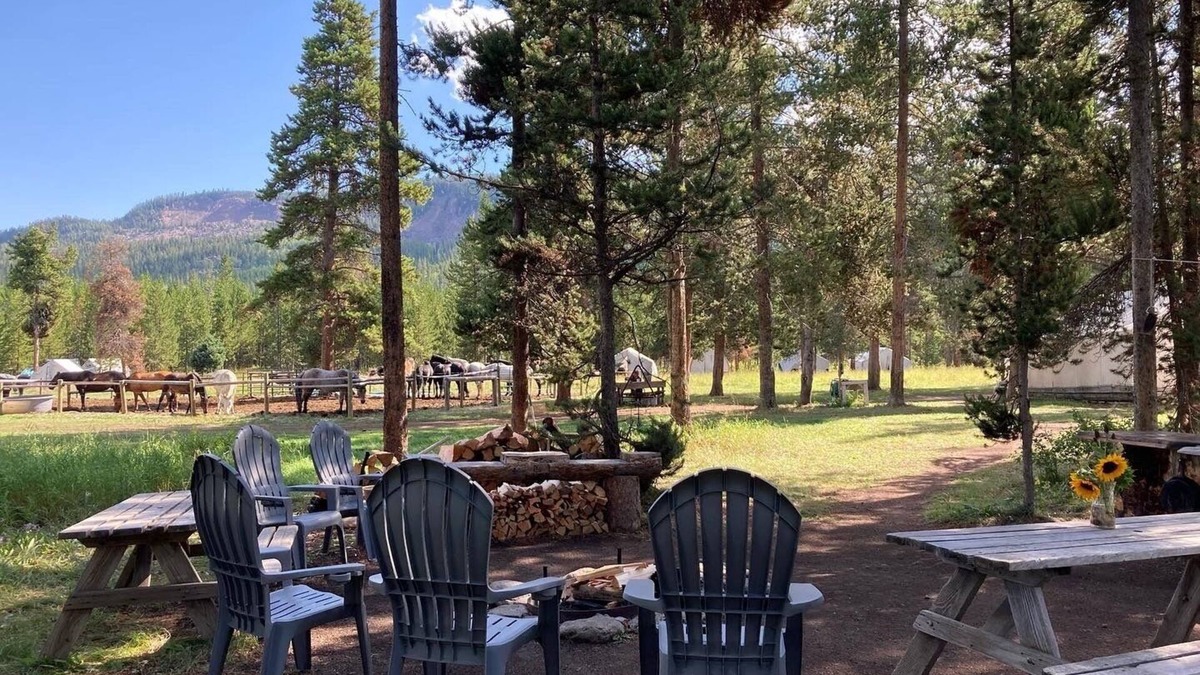 Flagg Ranch Bed & Breakfast | Wilderness Trails Outfitters - Bedroll and Breakfast ™