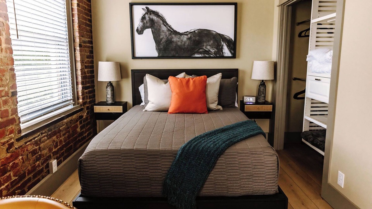 Bardstown Apartment | WILLIAM FORREST SUITE Newly renovated suite!