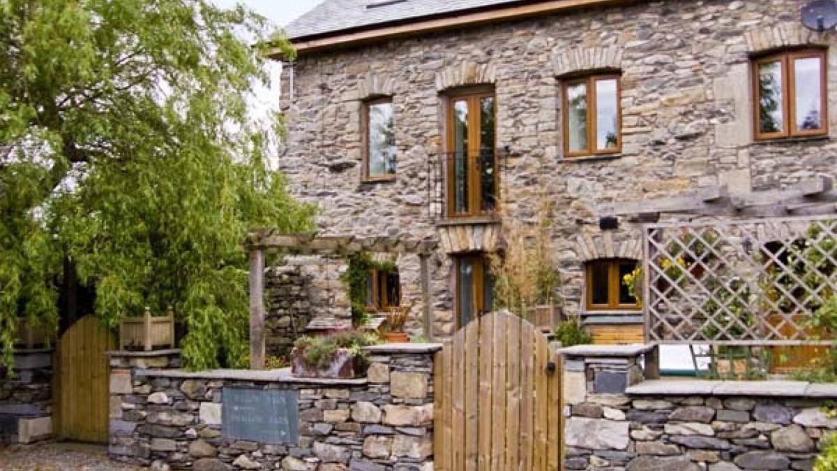Flookburgh House | Willow Barn - Flookburgh near to Cartmel and the Lake District
