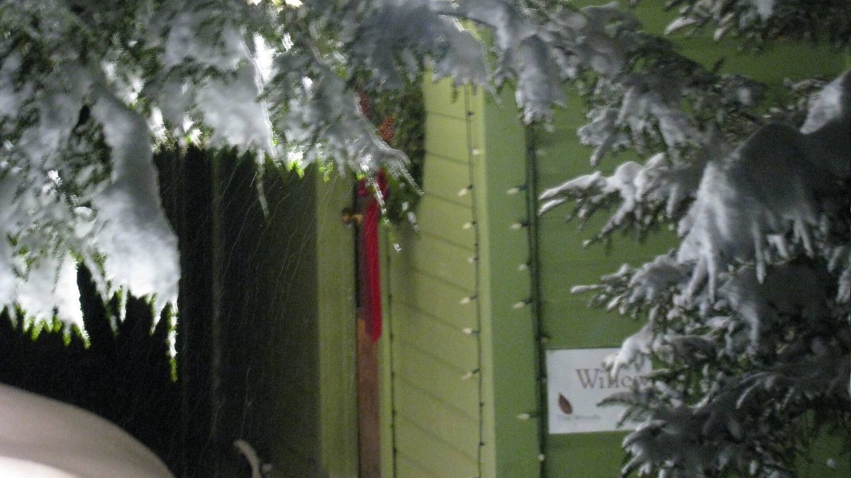 Northfield Cottage | Willow Cottage - A Great Getaway for a Group or Family