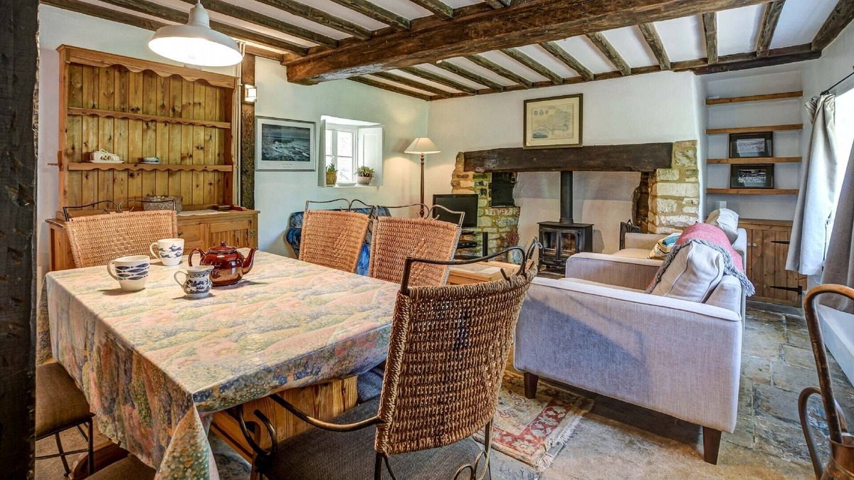 Kirtlington Apartment | Willow Cottage I Oxford Cotswolds holiday cottage I Sleeps 5 I Kirtlington