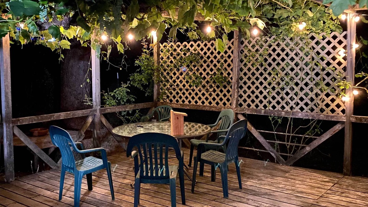 Willow Creek House | Willow Creek Hideaway w/Deck, 1 Mi to River!