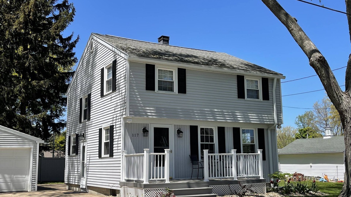 Huron House | Willow Grove Lake House with Private Beach Access