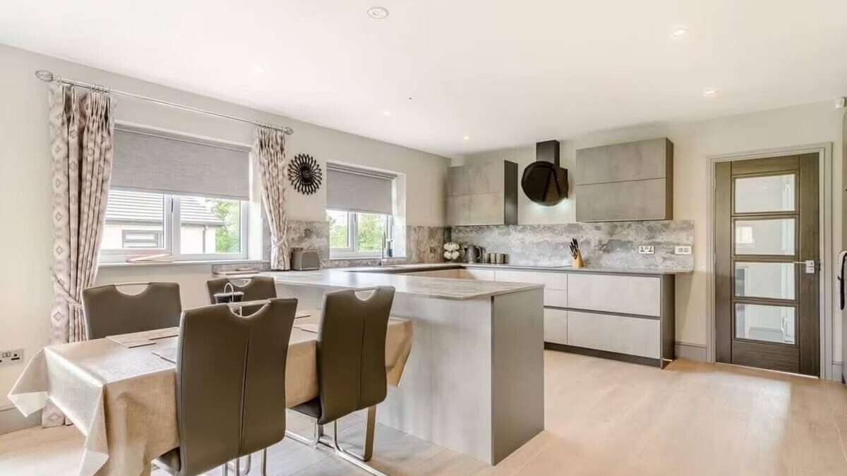Blackburn Cottage | Willows Cottage