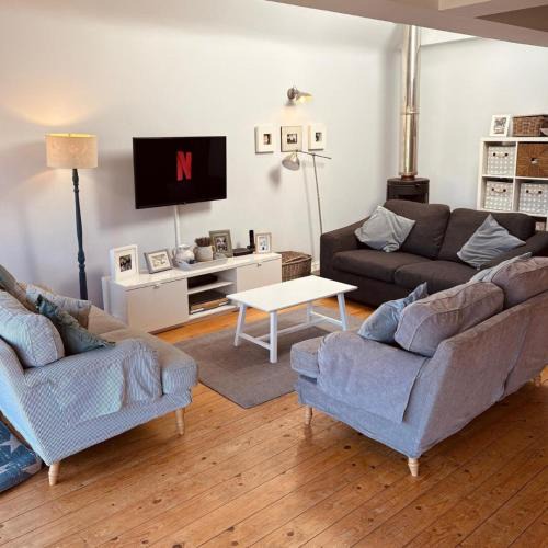Wimborne House | Wimborne Spacious Family Retreat