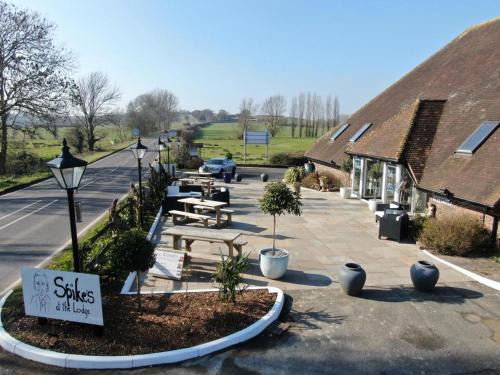 Icklesham Hotel | Winchelsea Lodge