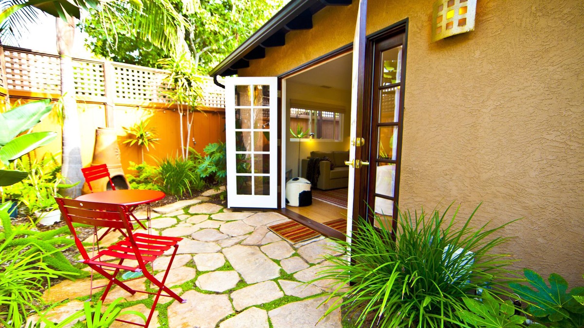 Beach Barber Tract Cottage | Windansea Lovely Beach Place