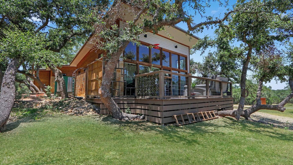Wimberley Cabin | Windmill Ranch- Aqua Casita #1 I Hot tub, pond
