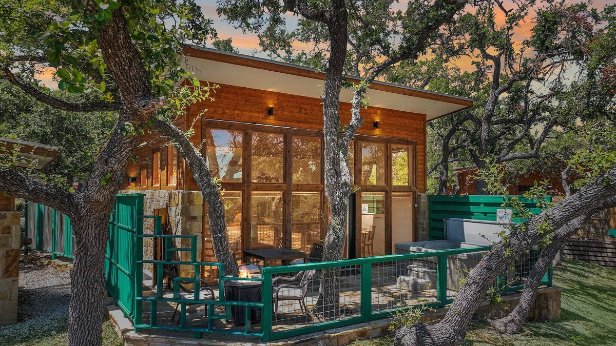 Wimberley Cabin | Windmill Ranch-Terra Casita #2 I Hot tub, stargazing