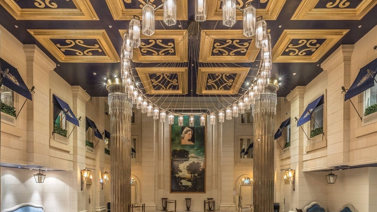 Bloor-Yorkville Hotel | Windsor Arms Hotel