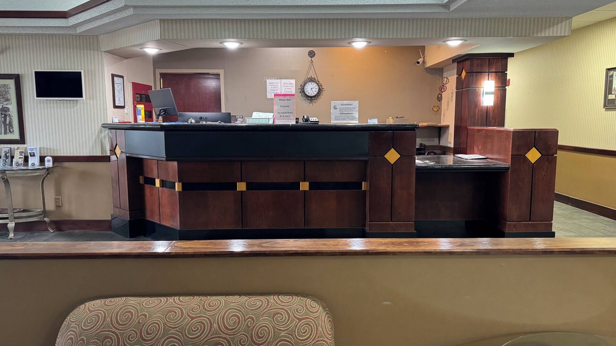 Dodge City Hotel | windsor inn